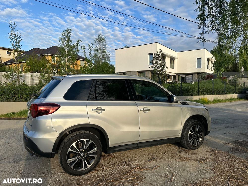 Suzuki Vitara 1.4 Boosterjet AllGrip MHEV Luxus - 6