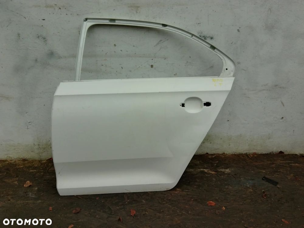 SKODA RAPID 5JA LIFTBACK 12-19 DRZWI LEWE TYŁ TYLNE - 1