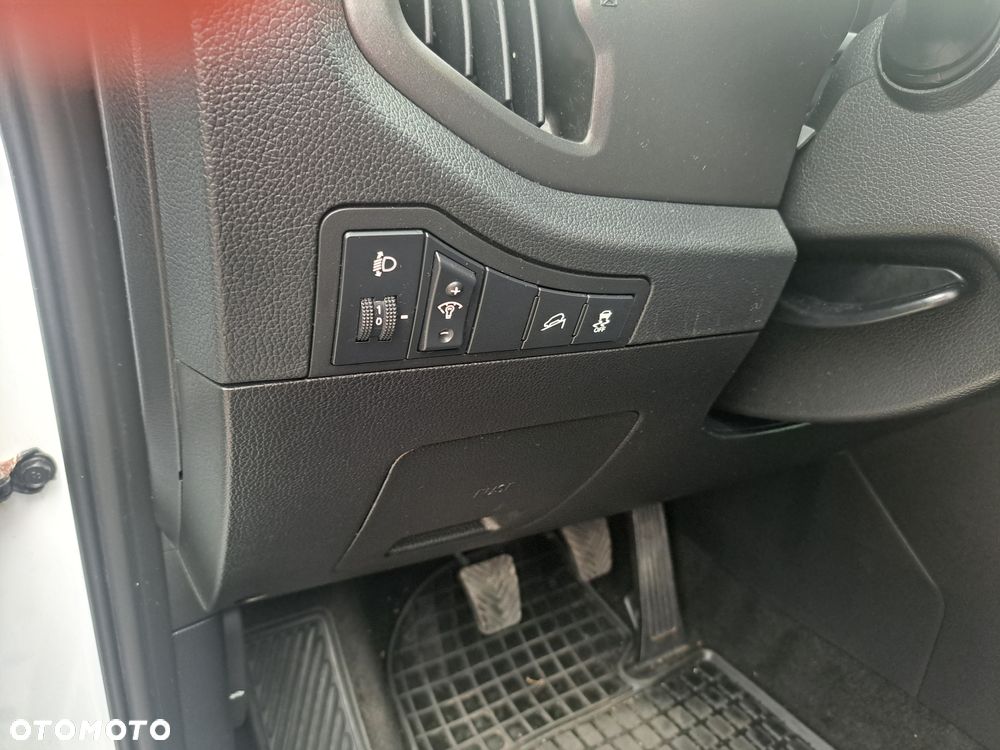 Kia Sportage - 16