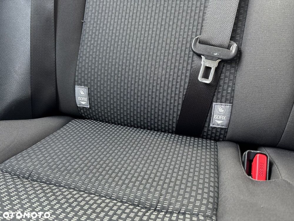 Toyota Corolla 1.6 Comfort - 21