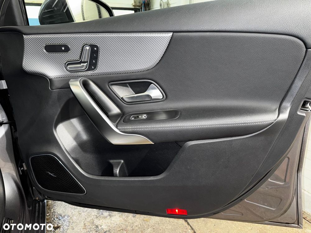 Mercedes-Benz Klasa A 180 Progressive 7G-DCT - 13