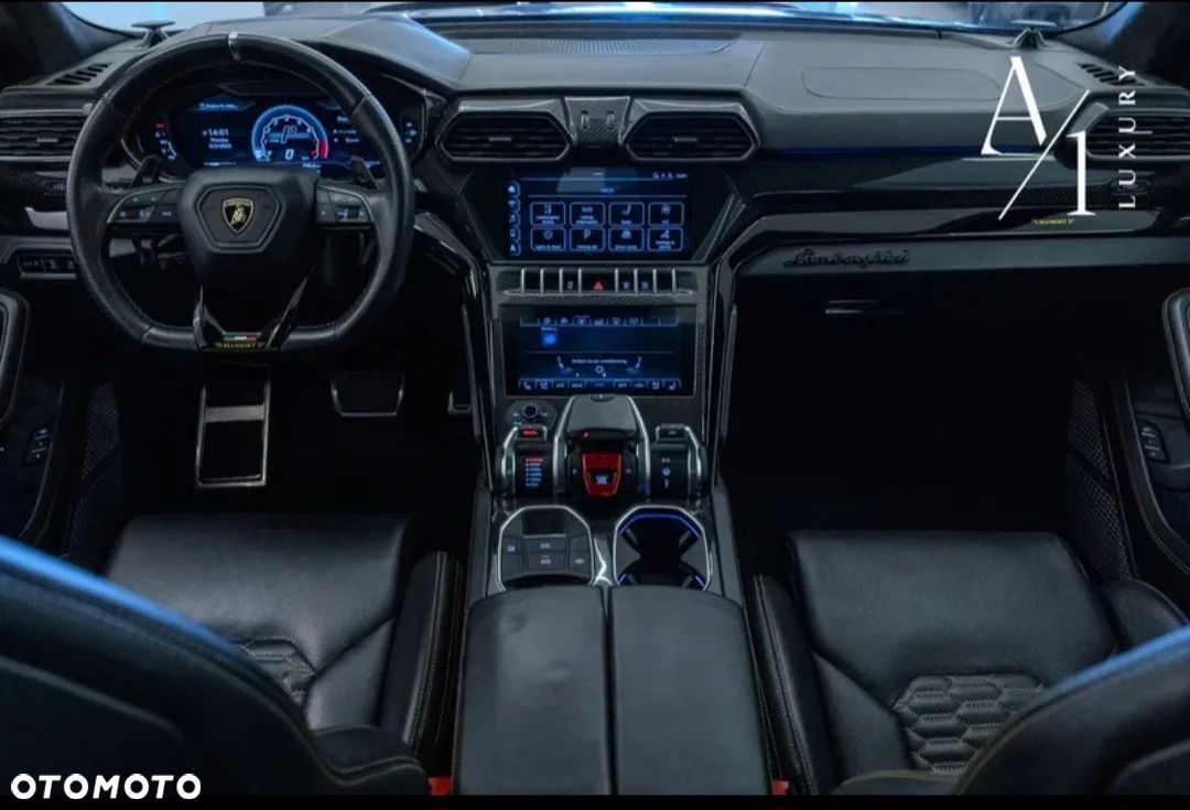 Lamborghini Urus Standard - 29