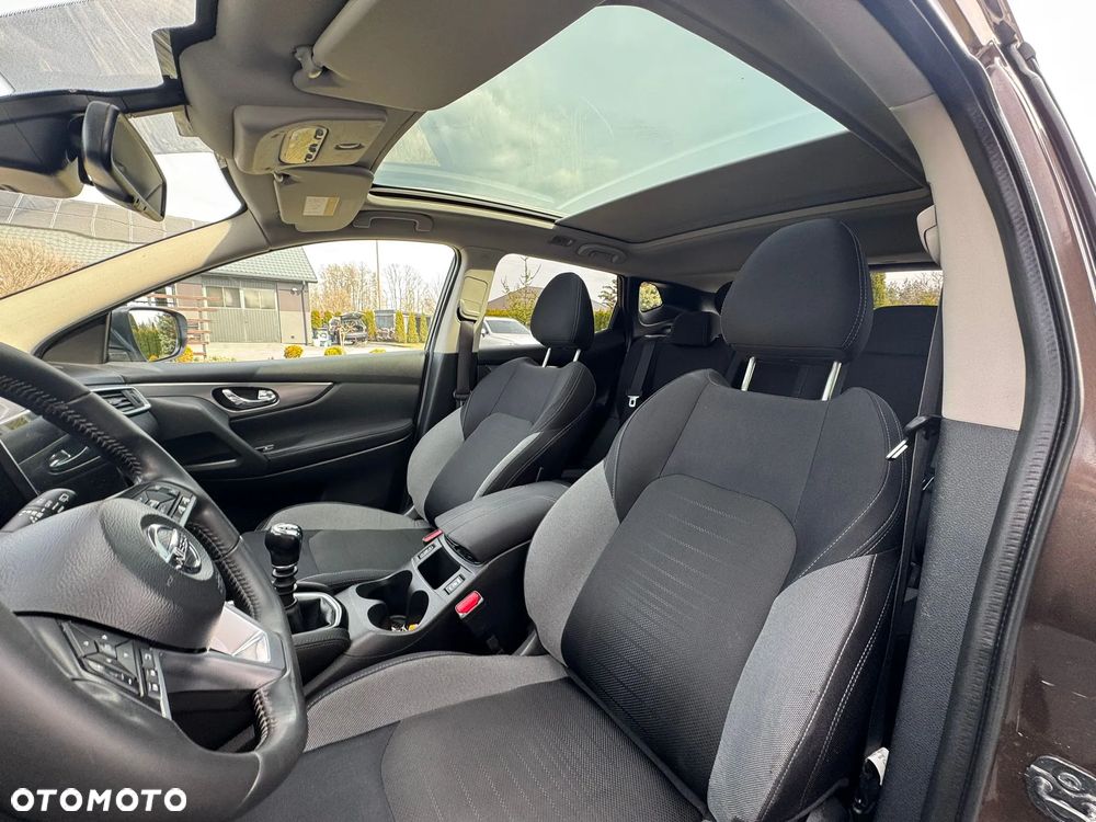 Nissan Qashqai 1.2 DIG-T N-Vision - 6