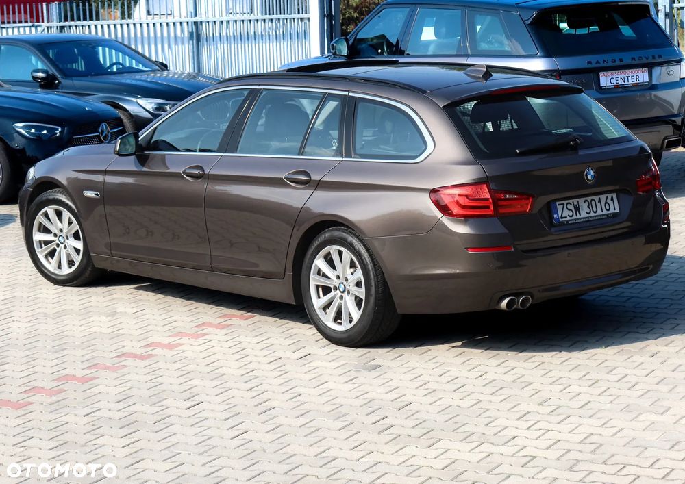 BMW Seria 5 520d Touring - 36