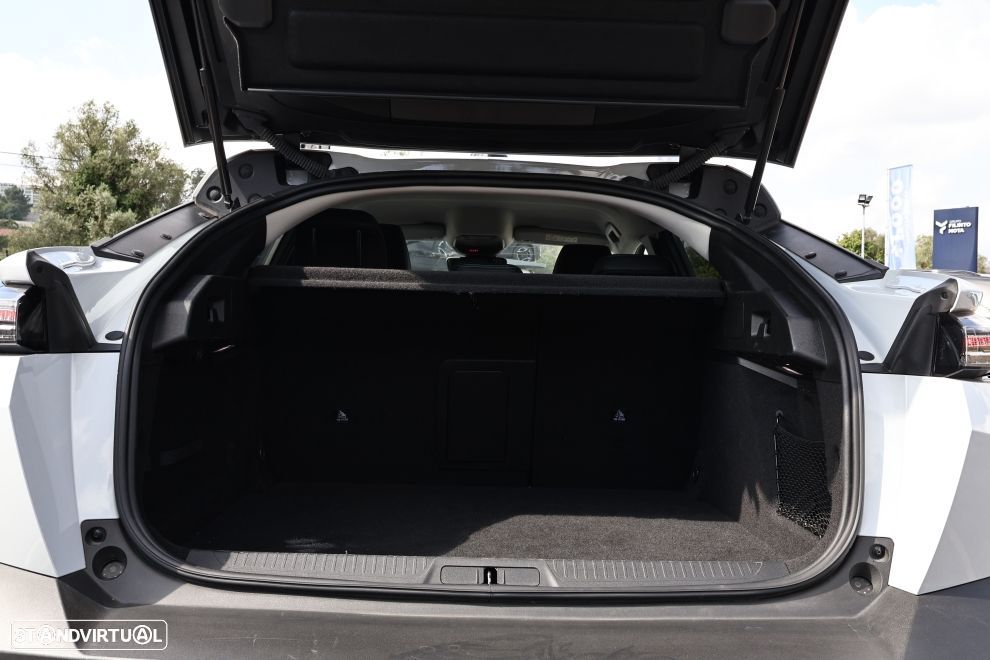 Peugeot 408 1.6 Hybrid Allure e-EAT8 - 20