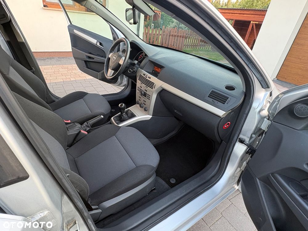 Opel Astra 1.4 Caravan Enjoy - 19