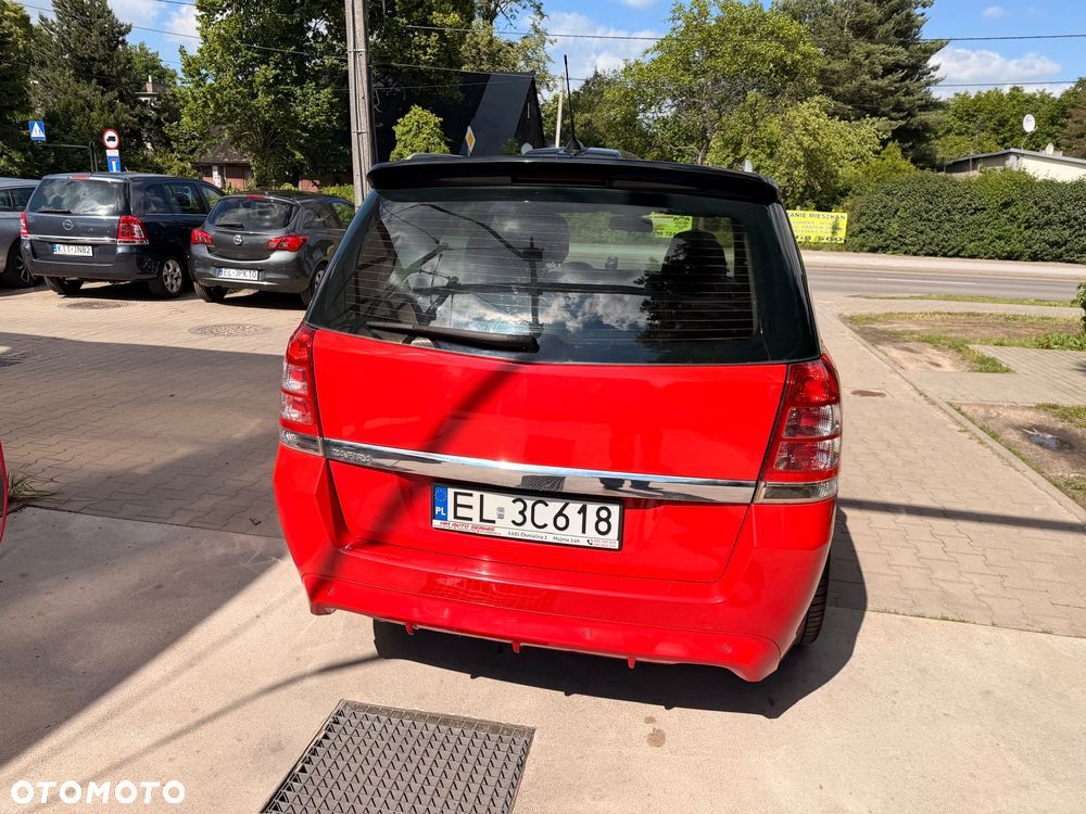 Opel Zafira - 32