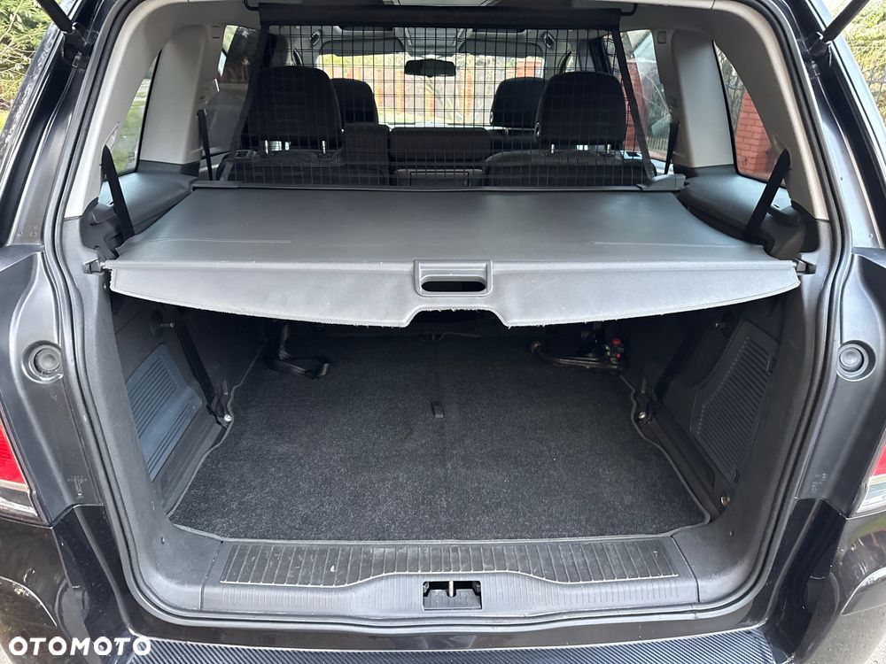 Opel Zafira 2.0 Turbo Sport - 17