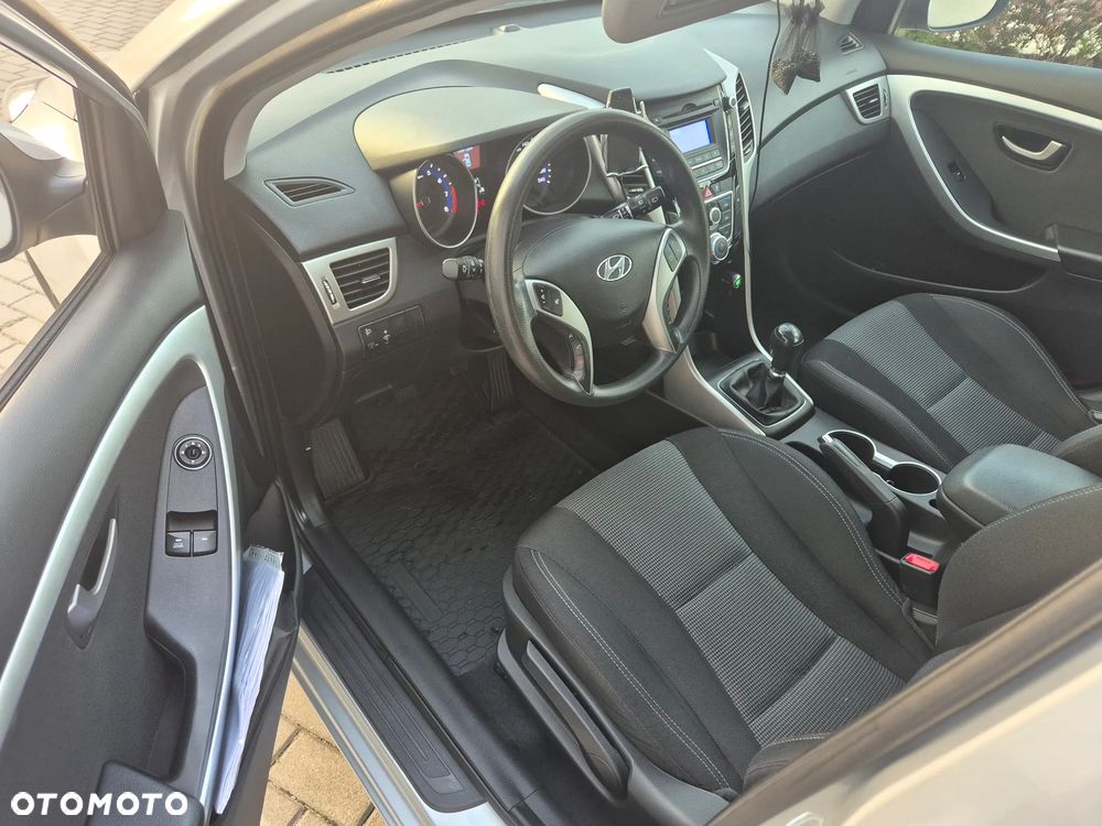 Hyundai i30 1.6 Comfort - 6