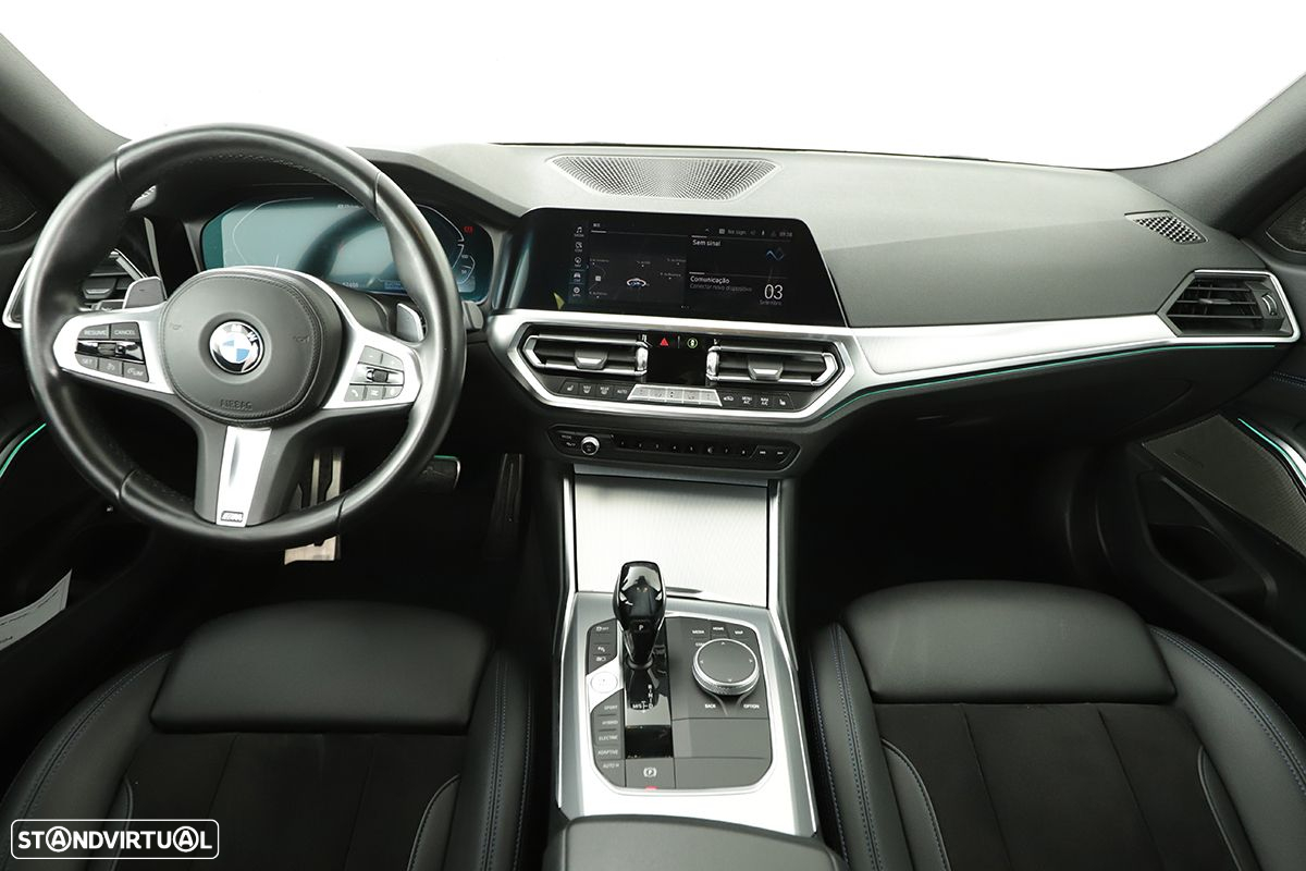 BMW 330 e Touring Pack M Auto - 10