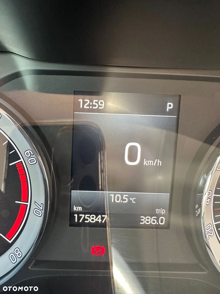 Skoda Karoq 1.5 TSI ACT 4x2 Ambition DSG - 7