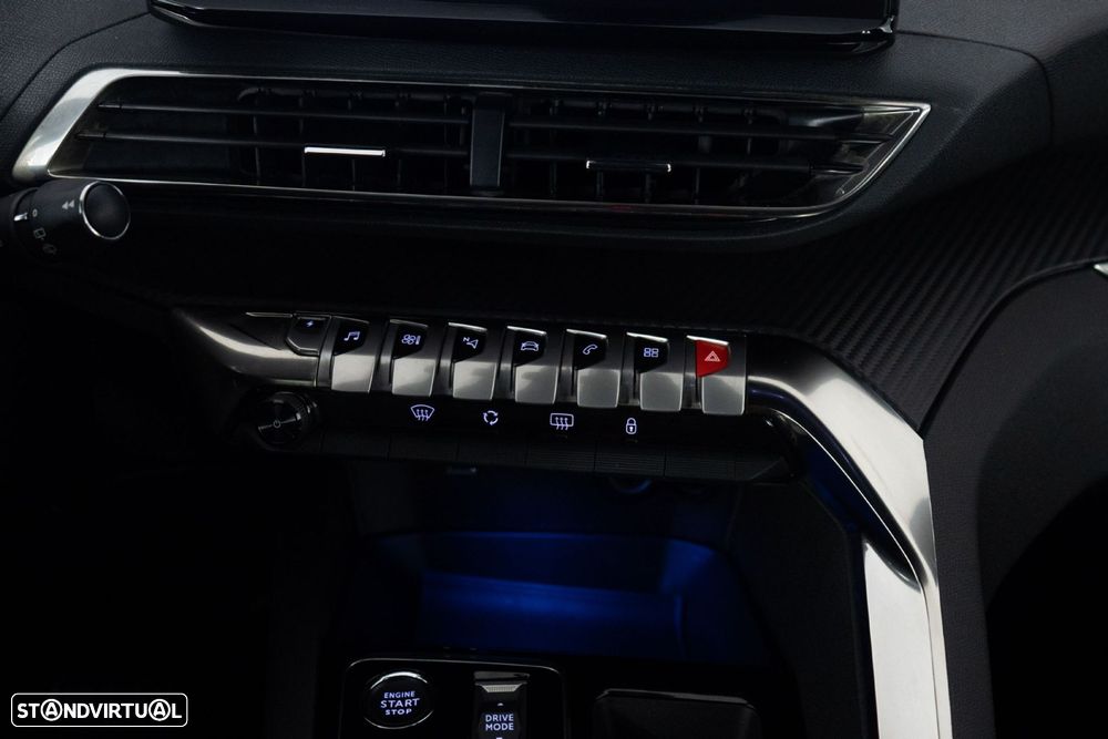 Peugeot 3008 1.6 Hybrid Allure Pack e-EAT8 - 26