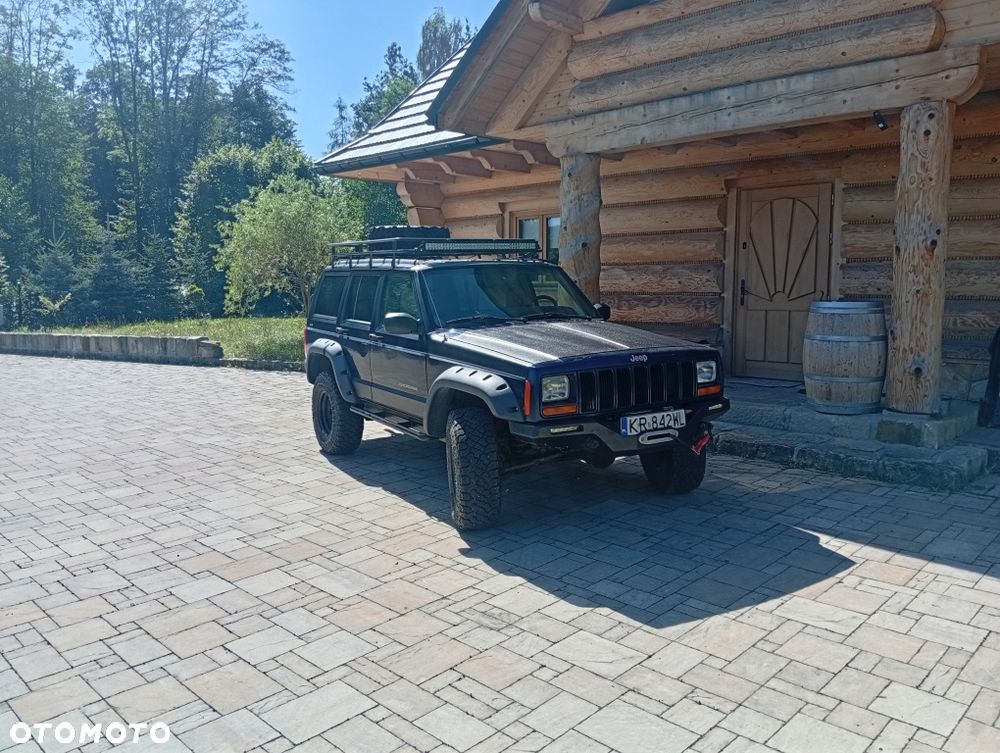 Jeep Cherokee
