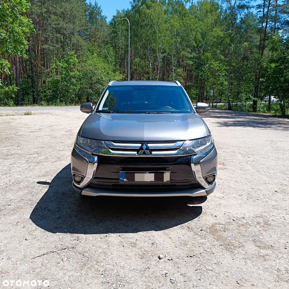 Mitsubishi Outlander - 8