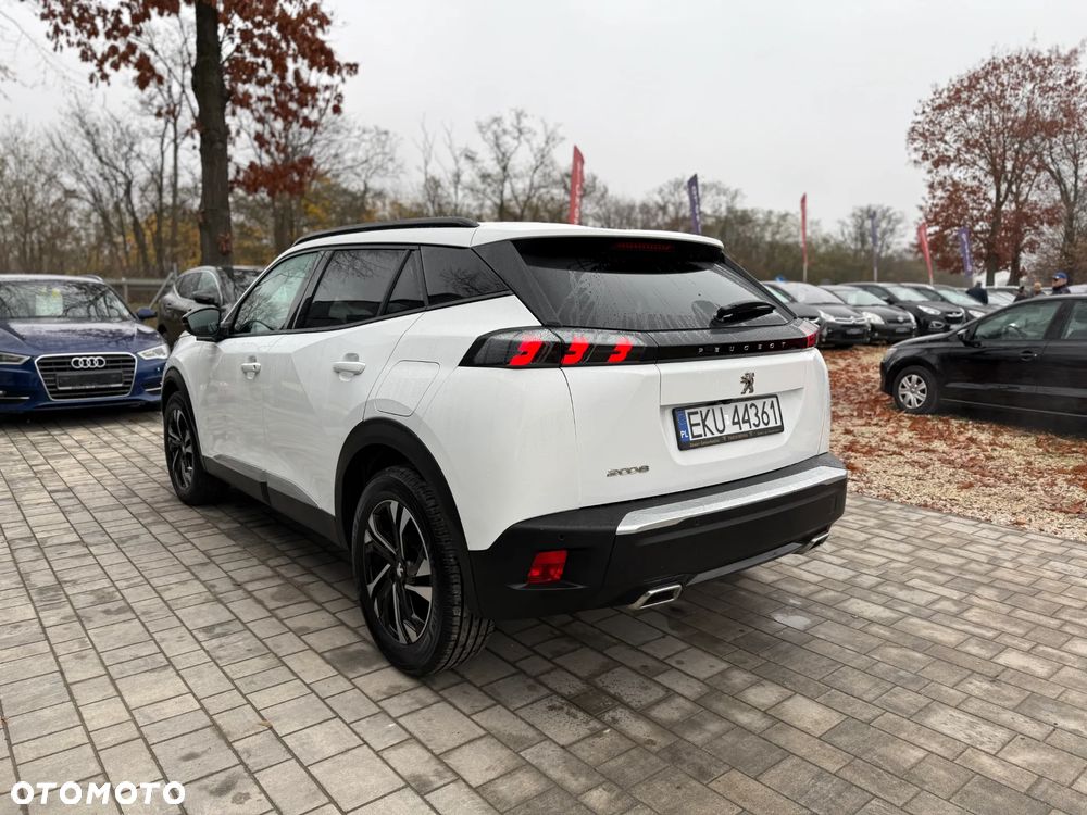 Peugeot 2008 1.2 PureTech Allure S&S EAT8 - 3