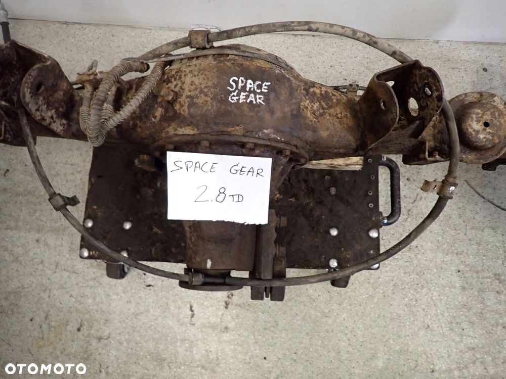 MITSUBISHI SPACE GEAR L400 2.8TD MOST TYLNY 4WD - 7