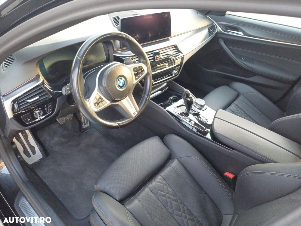 BMW Seria 5 530e Aut. M Sport Edition - 10