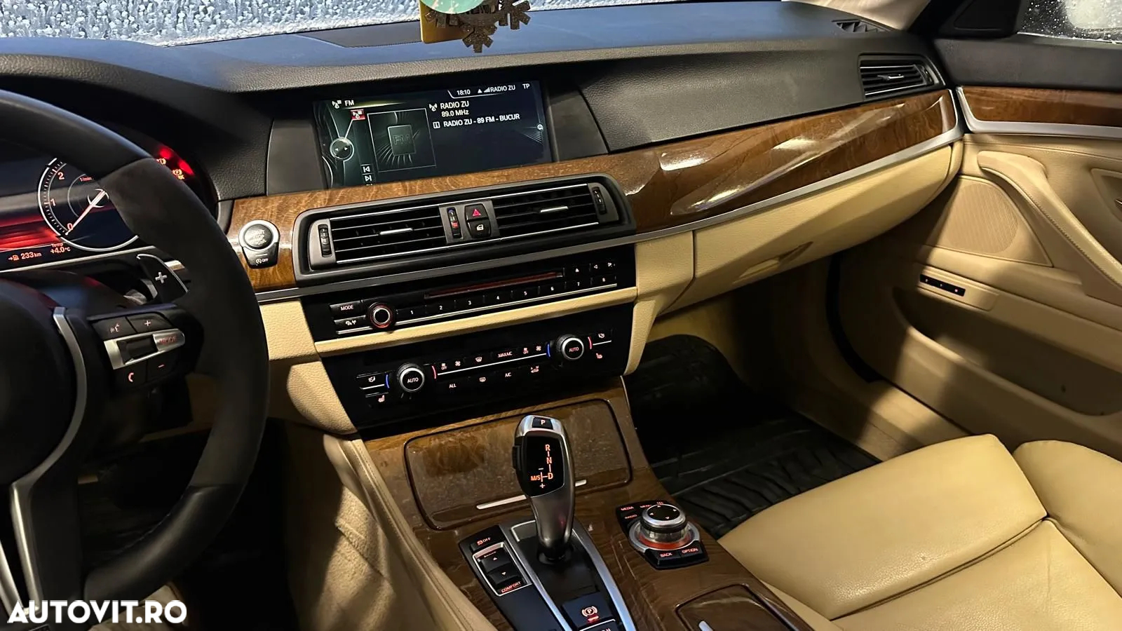 BMW Seria 5 525d Touring Aut. Luxury Line - 16