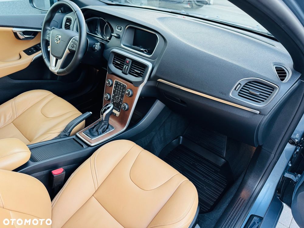 Volvo V40 D3 Geartronic Inscription - 22