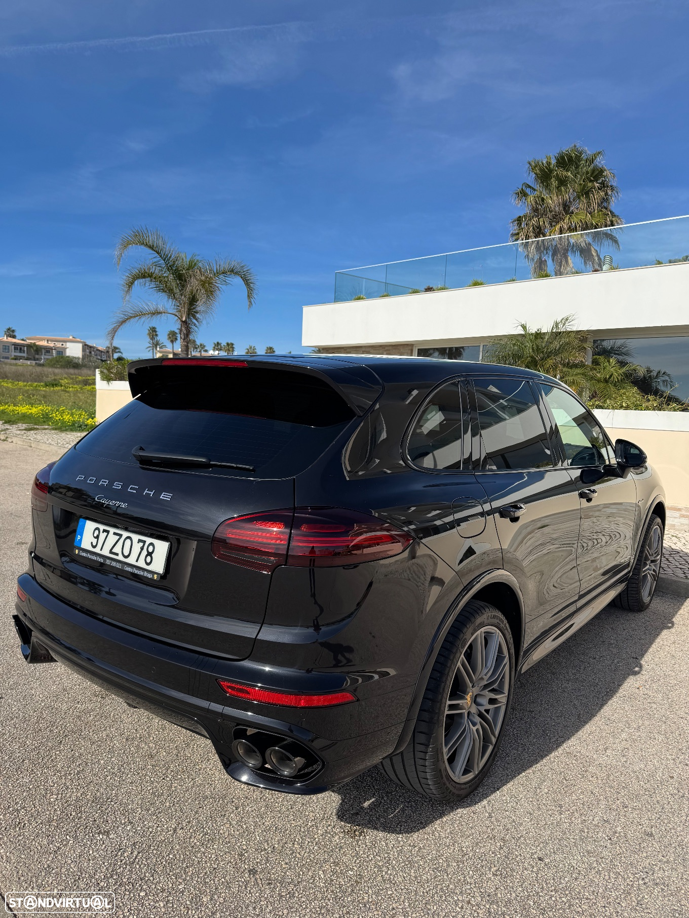 Porsche Cayenne Platinum Edition - 24