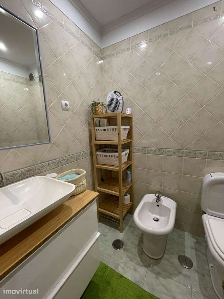 Quarto - localizado em Lisbon - Grande imagem: 3/10