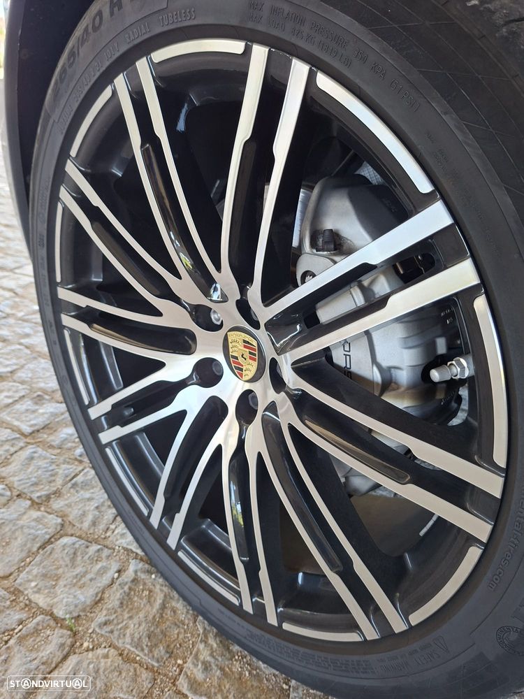 Porsche Macan S - 17