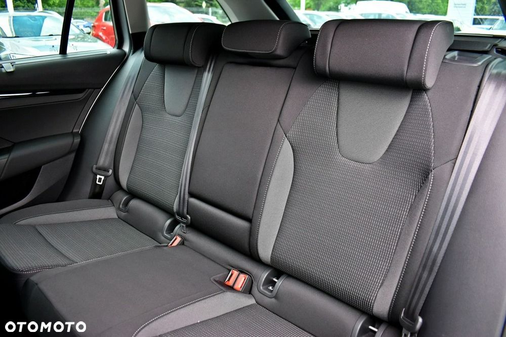 Skoda Octavia 1.5 TSI Selection - 12