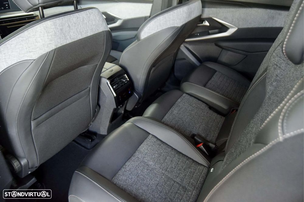 Peugeot 5008 1.2 Hybrid Allure e-DCS6 - 10