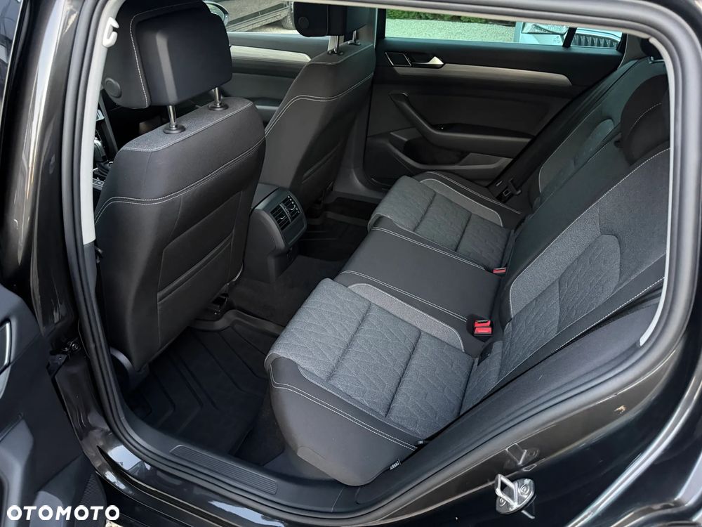 Volkswagen Passat Variant - 6