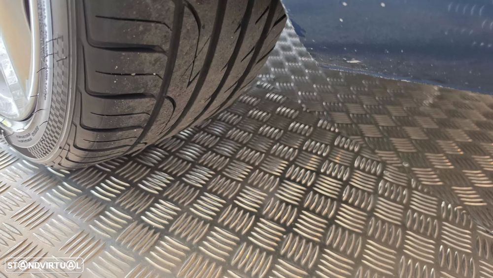 Audi A4 2.0 TDI multitronic - 34
