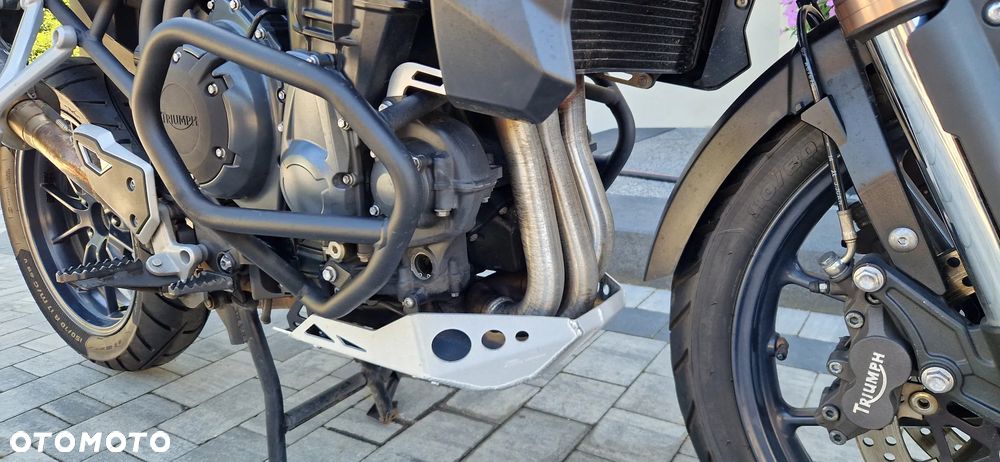 Triumph Tiger - 8