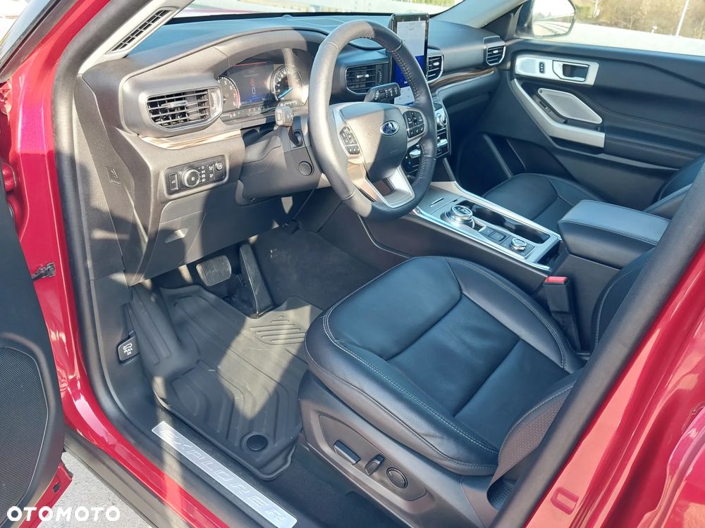 Ford Explorer - 9