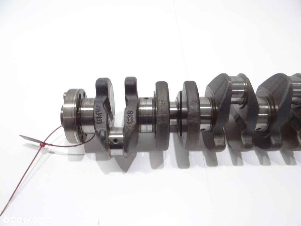 WAŁ KORBOWY BMW E60 3.0 D OE 7792330 - 2