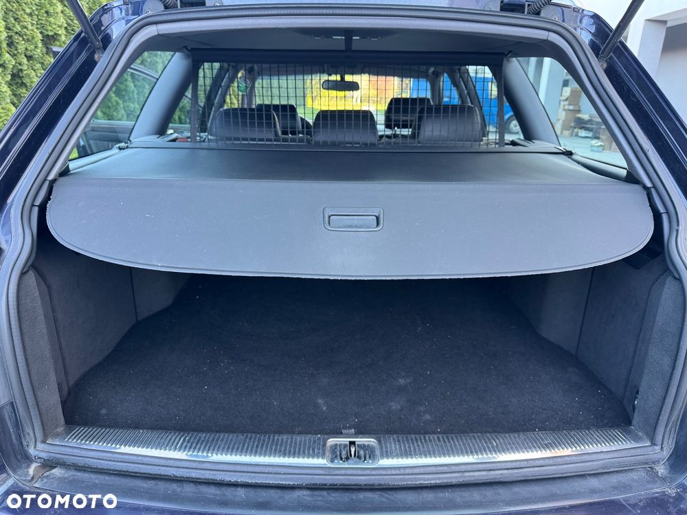 Audi A6 Avant 2.8 30V - 12