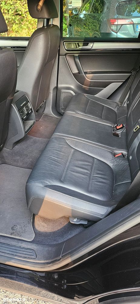 Volkswagen Touareg 3.0 V6 TDI BMT Business Line - 10