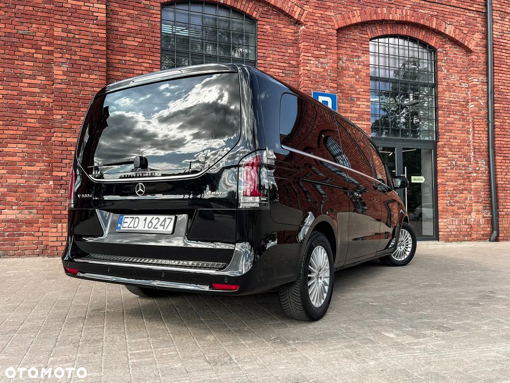 Mercedes-Benz Klasa V 300 d Extralang 4Matic 9G-TRONIC Avantgarde - 4