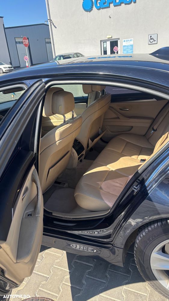 BMW Seria 5 520d Aut. - 7