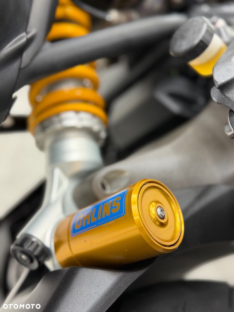 Ducati Monster - 19