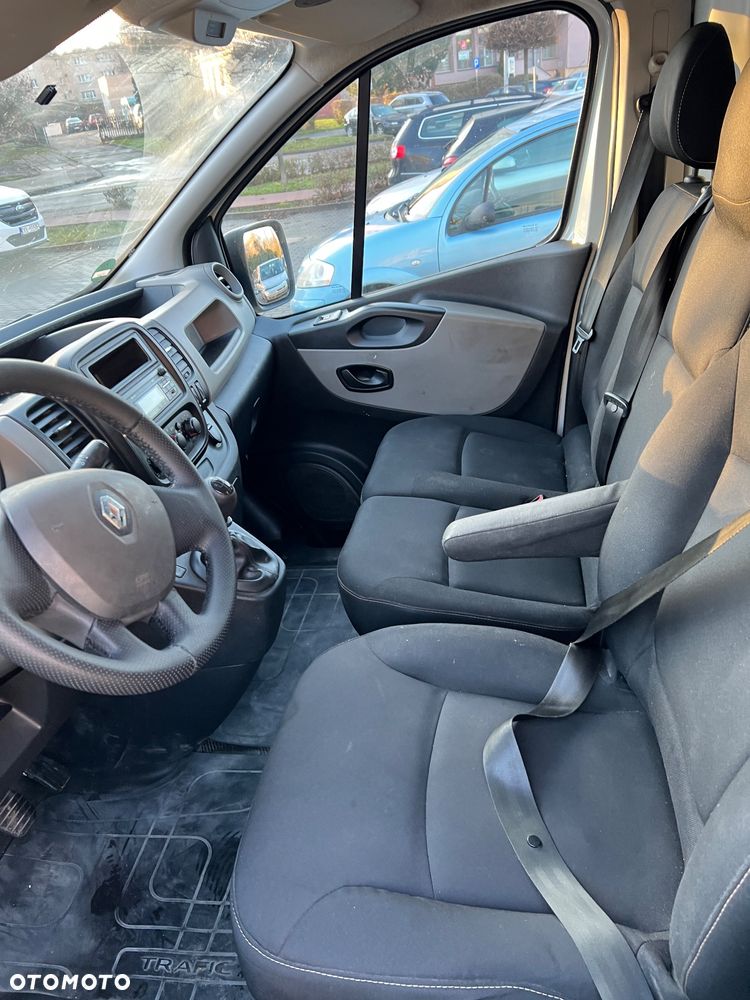 Renault Trafic - 8