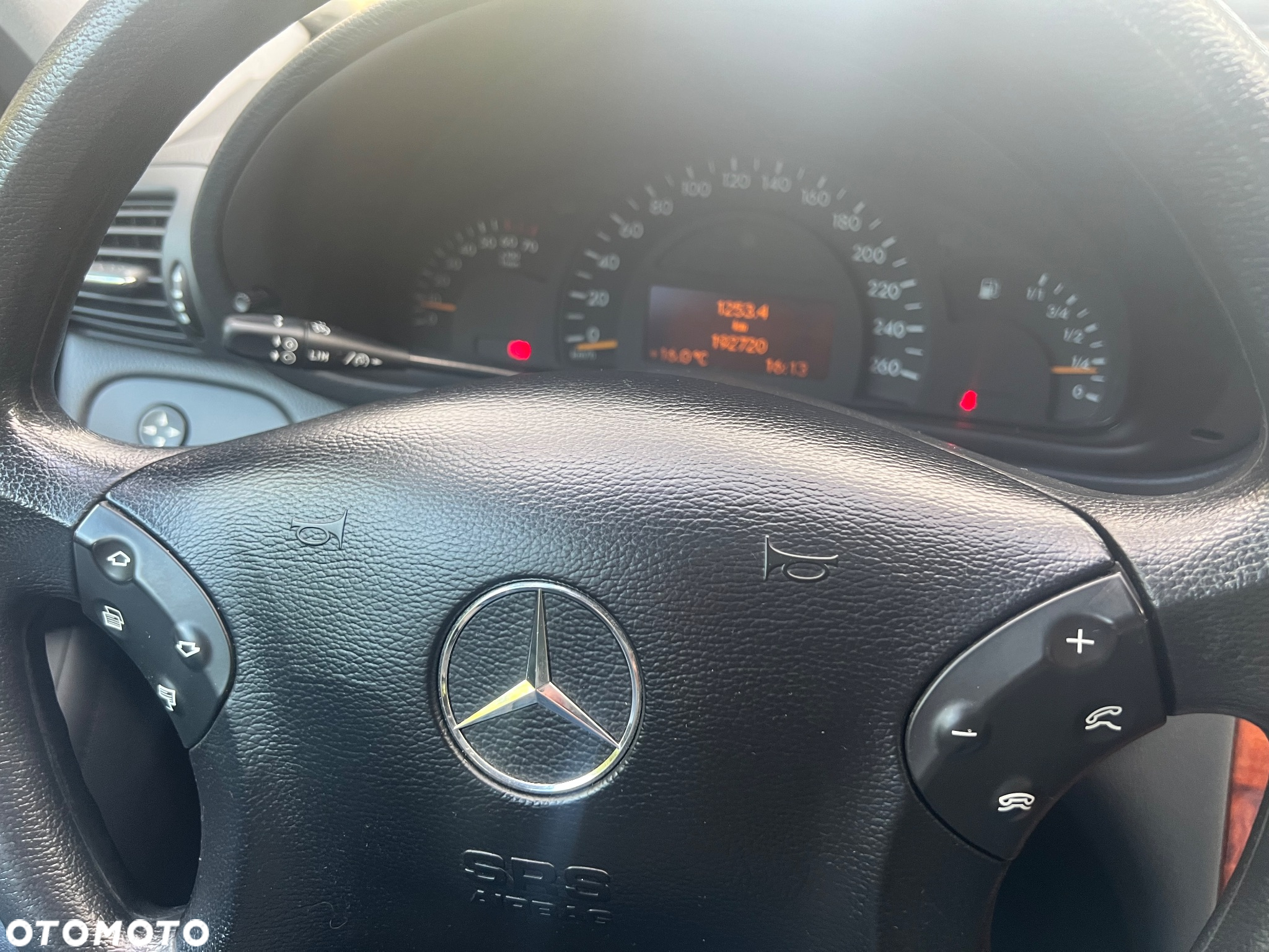 Mercedes-Benz Klasa C 180 T Kompressor Classic - 16