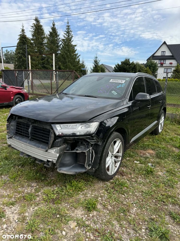 Audi Q7 - 1