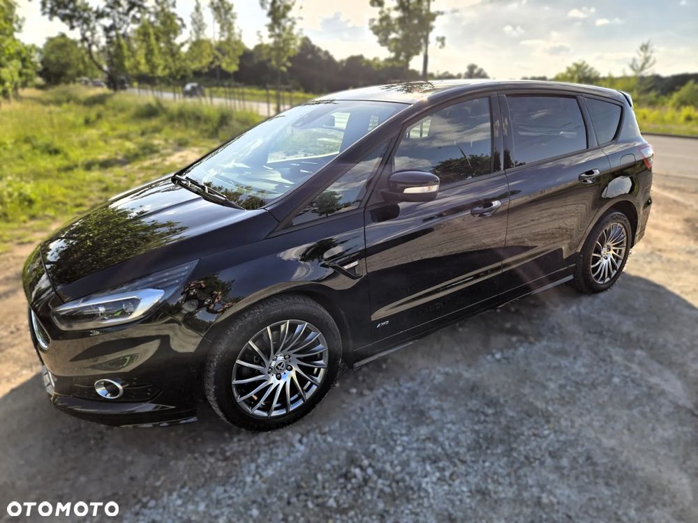 Ford S-Max - 12