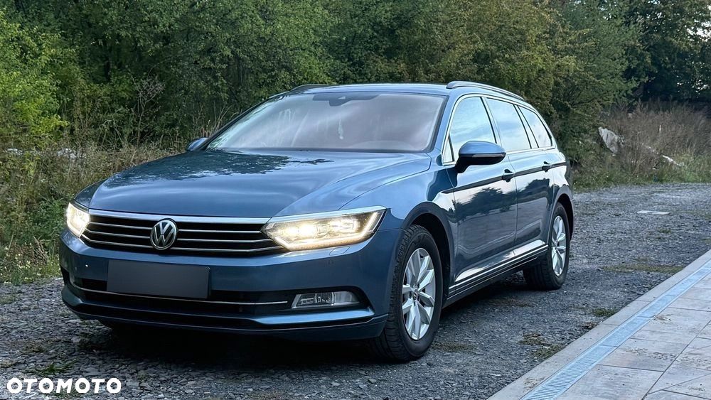 Volkswagen Passat - 2