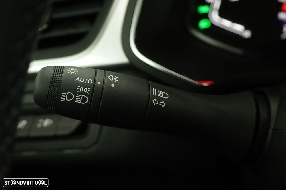 Renault Captur 1.0 TCe Techno Bi-Fuel - 17