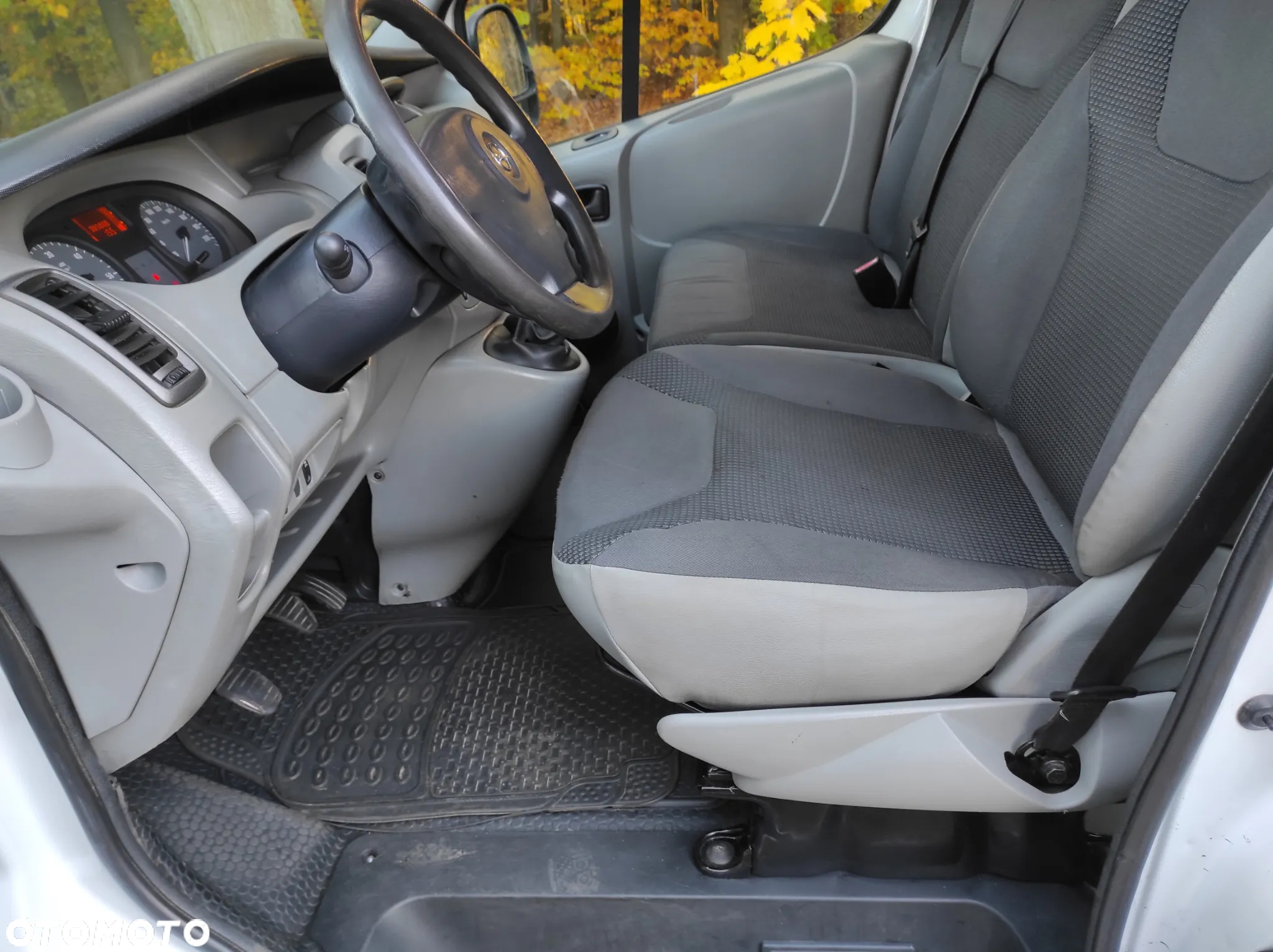 Opel Vivaro - 18