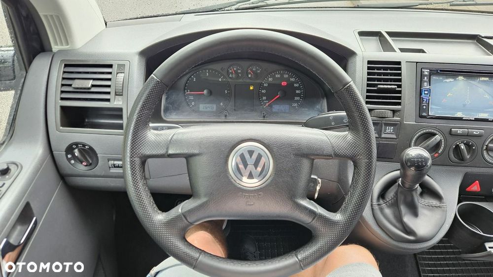 Volkswagen Transporter - 27