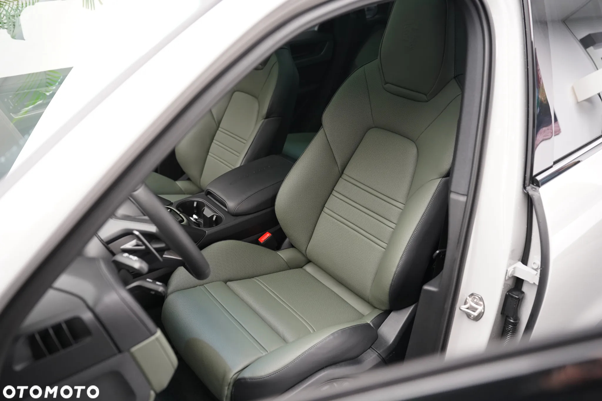 Porsche Cayenne - 7
