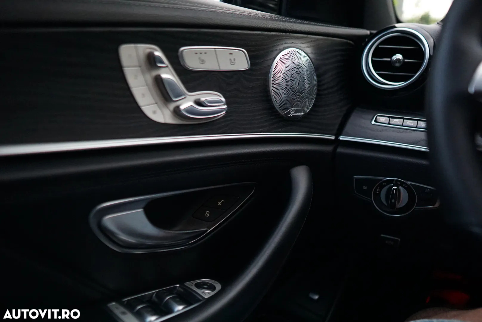 Mercedes-Benz E 43 AMG 4Matic 9G-TRONIC - 7