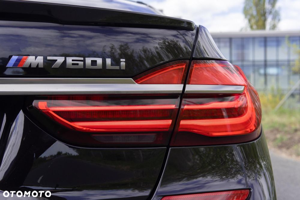 BMW Seria 7 M760Li xDrive - 39