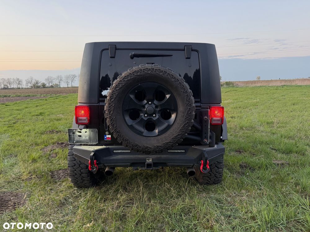 Jeep Wrangler - 8